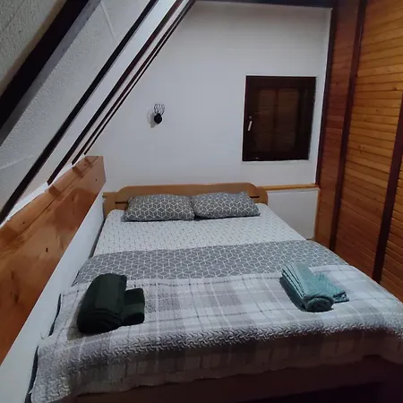 Ferienhaus Vikendica Zlatni Hrast Jahorina